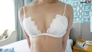 子育て生活になる前に…一瞬だけでもオンナとして見られ輝きたい。 日森玲子 28歳 AV DEBUT ｜1sdnm00434