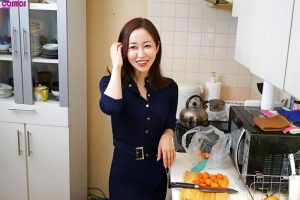 素人妻が一般大学生の自宅にコンドーム1つ渡され一泊 一度のゴム姦では満足できず宿泊中2度もガチ中出しを許してしまう 騎乗位がお好きなスレンダー妻 ゆうこさん36歳 ｜1hawa00279