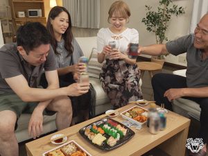 夫婦交姦 寝取り寝取られ乱れ狂うとある夫婦の中出し記録  通野未帆 浜崎真緒 ｜genu00007