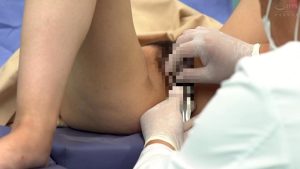 産婦人科痴●！！11 何も知らない若妻に治療と称して中出しまでっ！！ ｜125umd00754