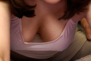 ジムにやってきた爆乳人妻！汗だくのスポブラおっぱいをメチャクチャに揉みしだいて中出し 月見伊織 ｜mrpa00002