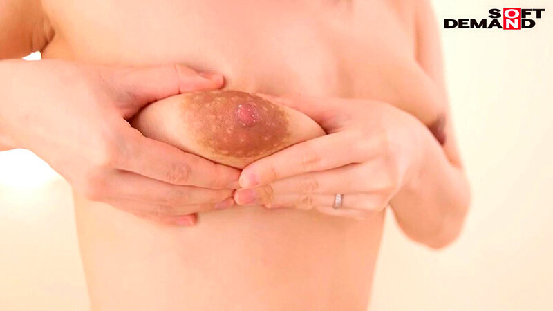 「産後の穴、使ってください」母乳をひねり出しながら旦那に命令されて寝取らせ調教 四六時中乳首ビン立ち真正マゾヒスト香坂ありす（23）AVデビュー ｜1sdmu00975