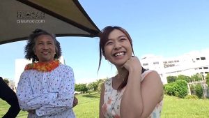 【帰ってきた】おじさんぽ 17 「キンタマ空っぽになるまで気持ち良くしてあげる…」とか言っちゃう爆乳若妻と下町探索お散歩デート 尾上若葉 ｜57eiki00055