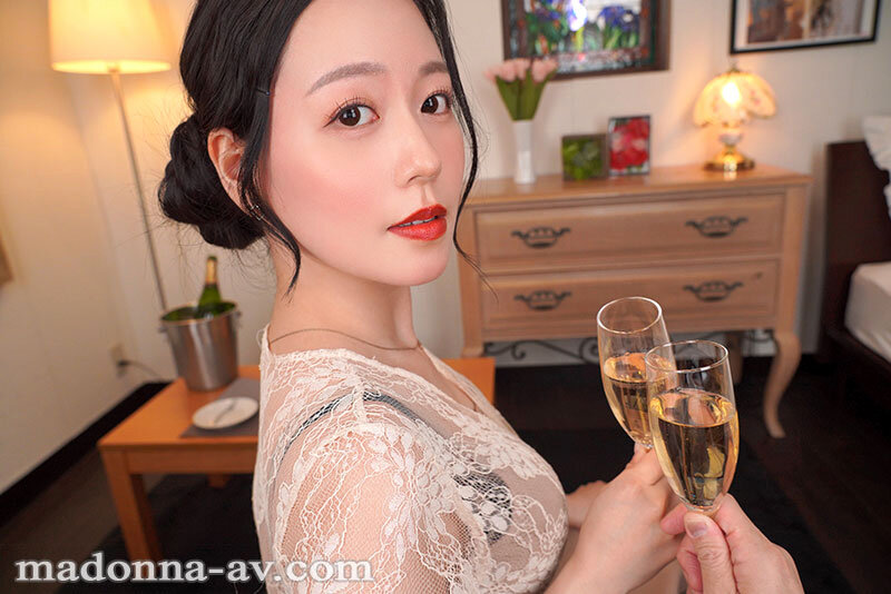 【VR】超高画質8K 初VR岬ひかり「終電、なくなっちゃったみたいですね…。」 結婚式の二次会終わり 新婦の友人・ひかりさんと まさかのワンナイトラブSEX ｜juvr00255