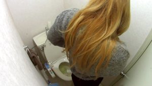 熟女限定 熟女が部屋にやって来た お持ち帰り盗撮 そのままAV発売へ54 甥っ子を性のハケ口にする親戚の叔母編 真樹さん/Gカップ/39才/甥に抱いて欲しいとせがむ欲求不満の親戚の叔母 夏海さん/Jカップ/40才/身長175cm/SEXレスで甥とヤリたくて我慢できない叔母 ｜jjbk00056