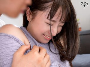 本物素人妻AV Debut！！大型新人 喉の奥まで性感帯の超敏感・喉イキ妻 三戸ゆう ｜veo00075