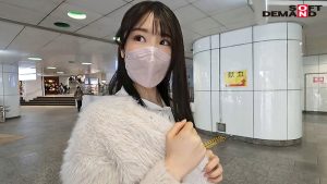 思春期の男子には刺激が強い色気溢れる保健の先生 桂木春香 32歳 AV DEBUT ｜1sdnm00374