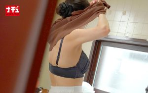 中に出してもいいから止まってください！！！押さえつけて逃がさないエンドレス奥突きバウンドピストンでイキ壊れた女5 推定Gカップ 剛毛妻 ｜1nhdtc15903