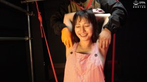 「捕えられ奥さんの媒材拘束くすぐり」新レーベル MK5（マジでくすぐる5秒前） MK5-002マナミ 4 ｜h_1416ad01838