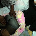 東京からひとり旅中の熟女、二人組の黒人男性にナンパされて…。興味本位で温泉旅館を訪れた熟女を規格外の2本のデカマラが貫き昇天イキ3PSEX！ ｜h_1724a126g00011