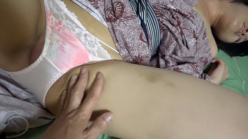 この奥さんの詳細はいっさい不明！！動画の位置情報から東北の温泉でのショートカット奥様のセフレ！？との素人ハメ撮り！ ｜h_1724a133b00012