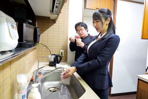 職場痴● おとなしい事務員の妻が巨根の上司に毎日ワイセツ行為をされているようだ… 小野坂ゆいか ｜ngod00344